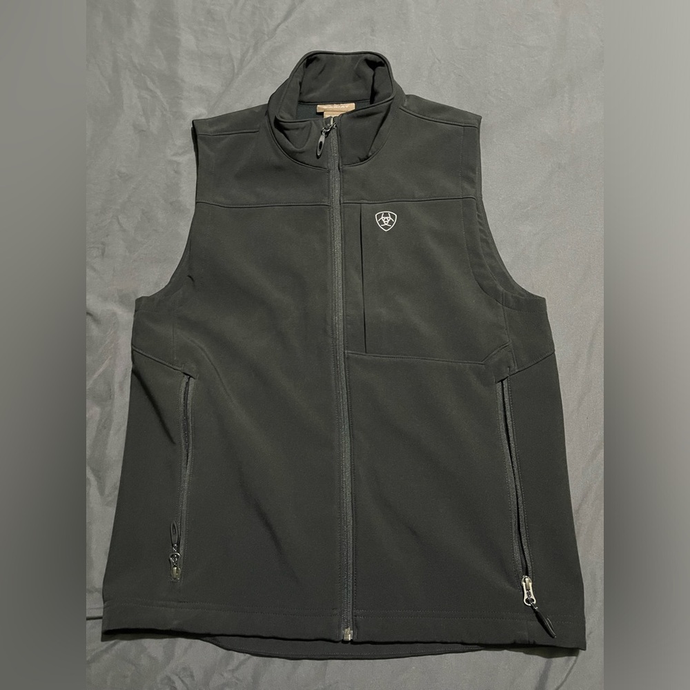 Ariat men’s vest